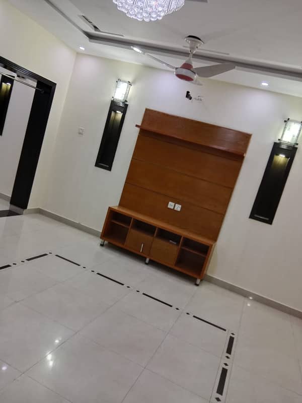 10 Marla Upper Portion For Rent In Sector C Bahria Town,Lahore 7