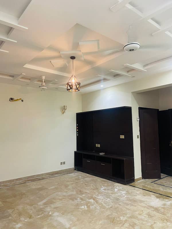 10 Marla Beautiful Full House For Rent In Sector F Bahria Town, Lahore 4