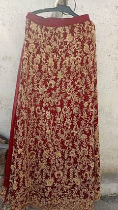 BRIDAL LEHNGA FOR SALE JUST USED ONCE.