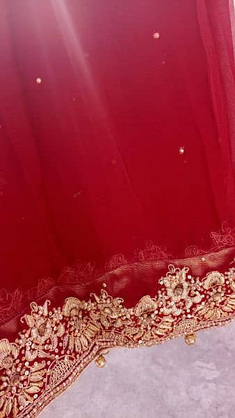 BRIDAL LEHNGA FOR SALE JUST USED ONCE. 4