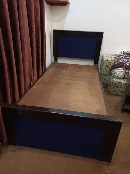 single Bed 0