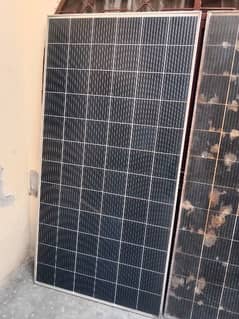 two Solar Panels (plate) 370 watt for Sale one damage working good