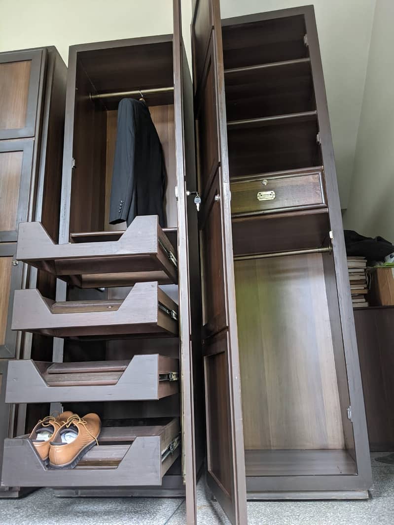 Set of 3 wooden wardrobe 7×2 each almari safe cuboard aparel closet 1