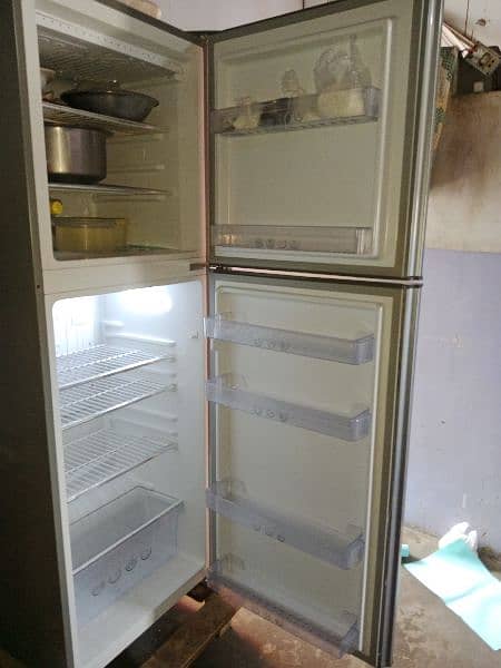 Refrigerator changhong / Ruba Inveter Refrigerator 1