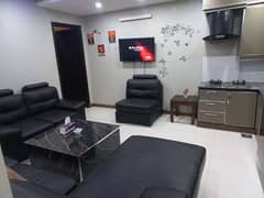 1 bed Luxury appartment on daily basis for rent in bahria town Lahore