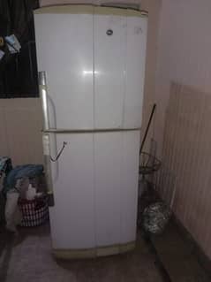 PEL full size refrigerator
