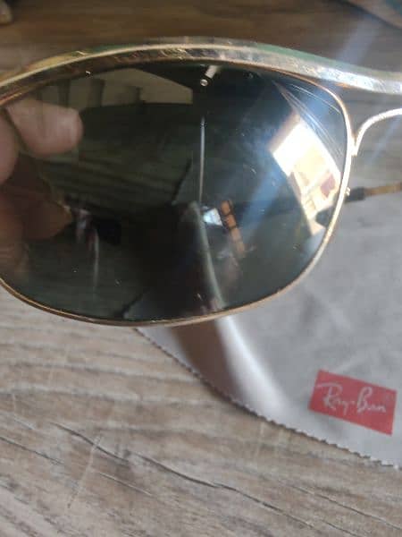 Ray-Ban sunglasses, 3
