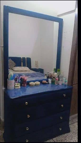 bedset/wooden bed/poshish bed/side table/dressing table 0