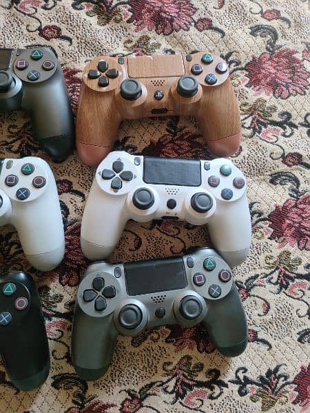 PS4 CONTROLLERS DUALSHOCK 4 2