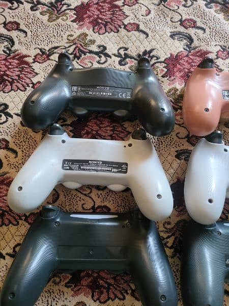 PS4 CONTROLLERS DUALSHOCK 4 4