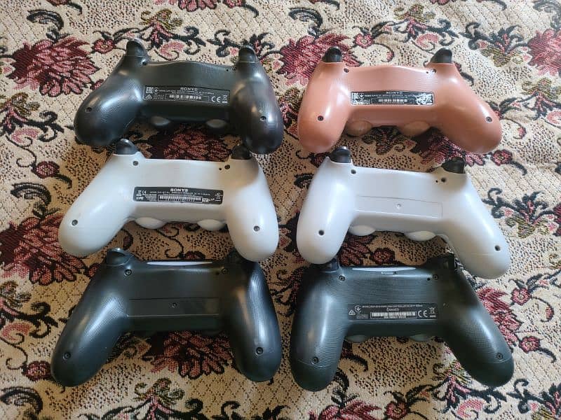 PS4 CONTROLLERS DUALSHOCK 4 5