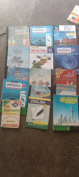 Class 9  and 10 books 10/10 condition+ unique notes of both classes 3
