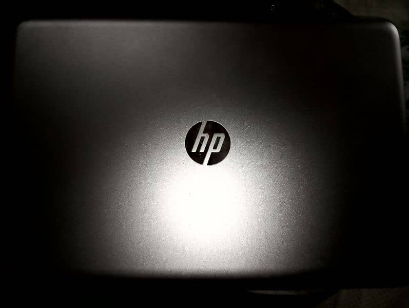 HP M6 Laptop 0