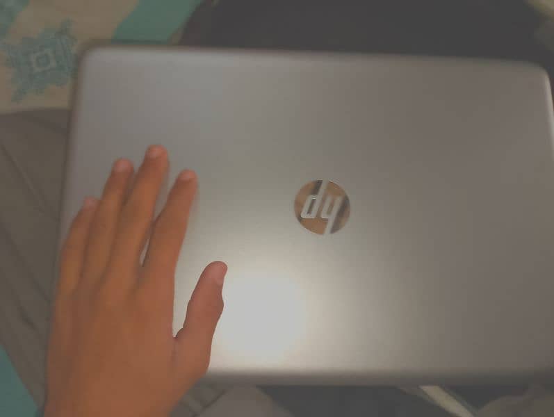 HP M6 Laptop 2