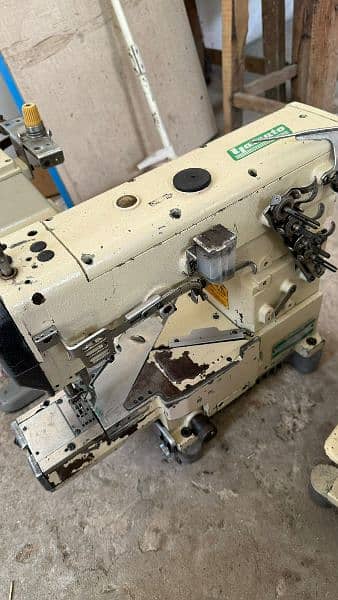 Factory stitching machine Available 3
