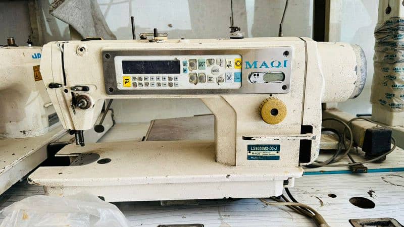 Factory stitching machine Available 4