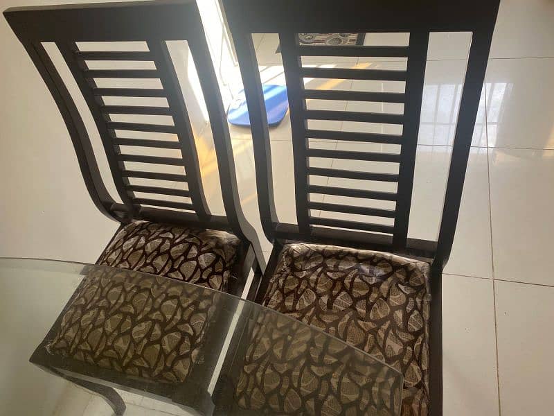 Dining Table with 4 Chairs 3