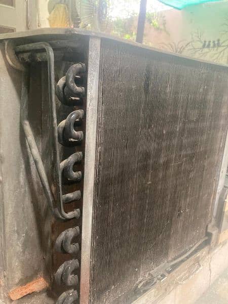 General Window AC in genuine condition. 4
