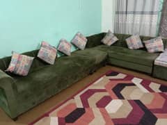 7 seater sofa L shaped with table and 4 stools
