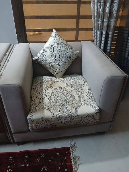 5 Seater Sofa For Sell . . . 1