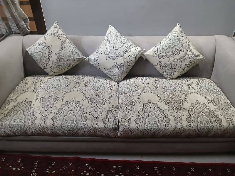 5 Seater Sofa For Sell . . . 3