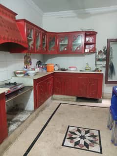 10 marla upper portion available for rent in Saeed colony