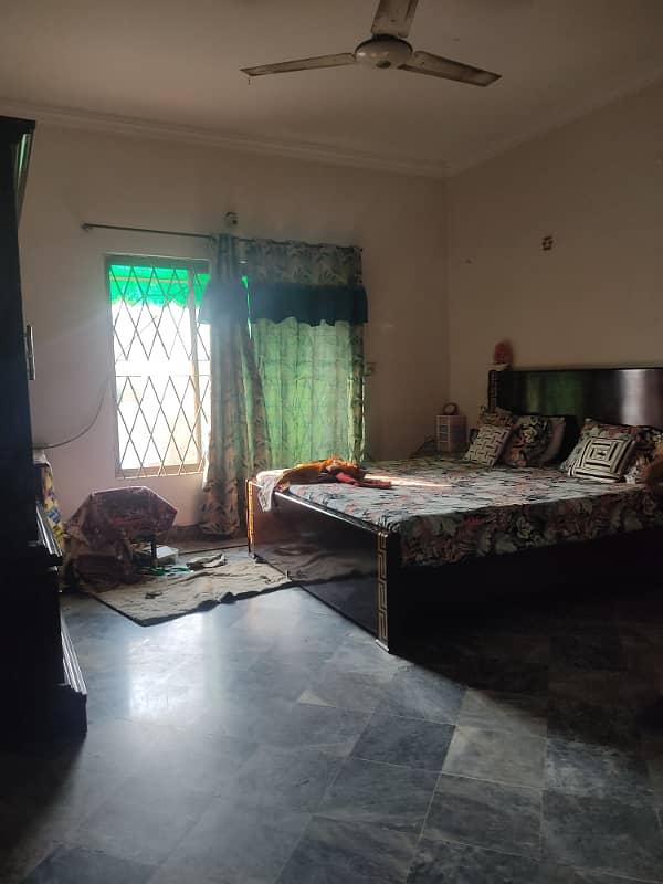 10 marla upper portion available for rent in Saeed colony 1