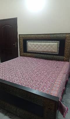 king size bed available