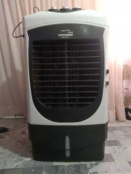MITSUBISHI PLUS Air cooler Model # 300 1