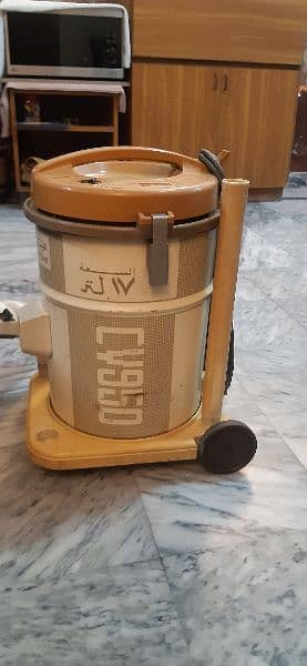 Hitachi Vacuum Cleaner (Made in Japan) 0