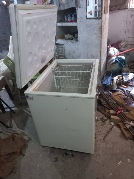 Haier single door D freezer in Good condition. 2