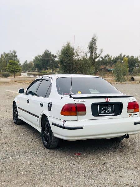 Honda Civic EXi 1996 8