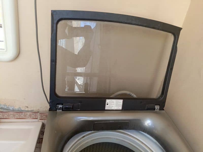 Haier Washing Machine and automatic dryer condition 10/8 3