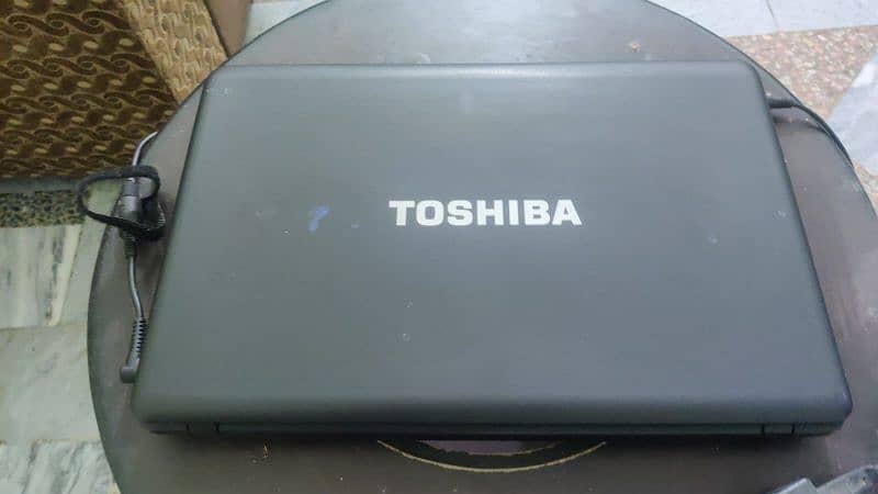Toshiba Satellite C660
i3 ist gen 6