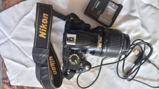 Nikon d3000 cemra for sale 10/10 Condition