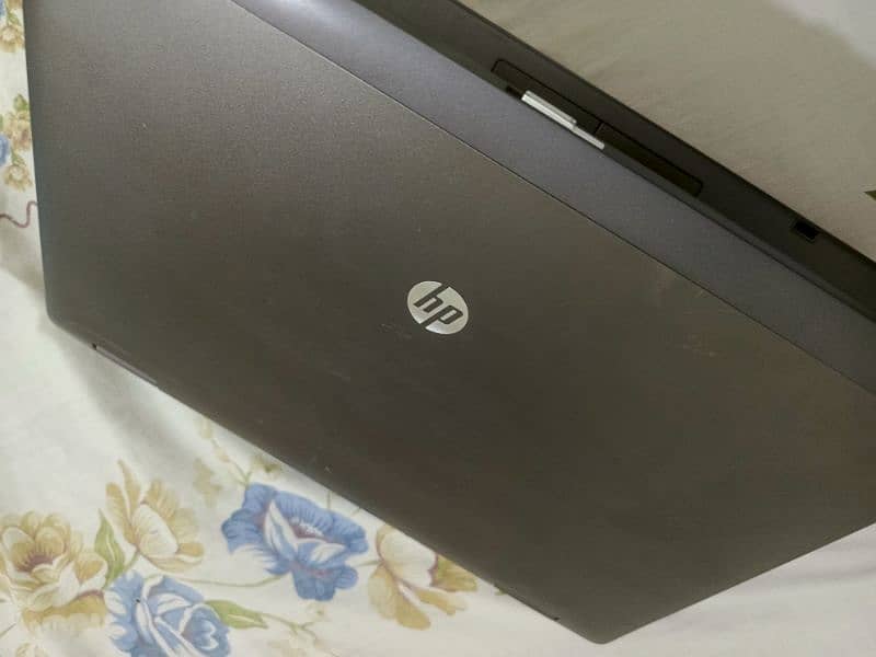 hp laptop good condition 2