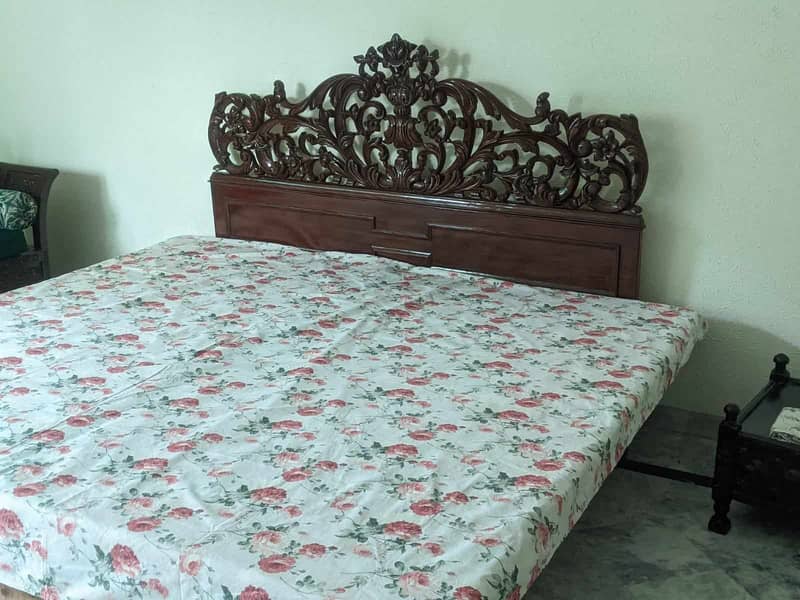 Pure Wooden Chinioti Double Bed  With Dressing Table   Antique Design 1
