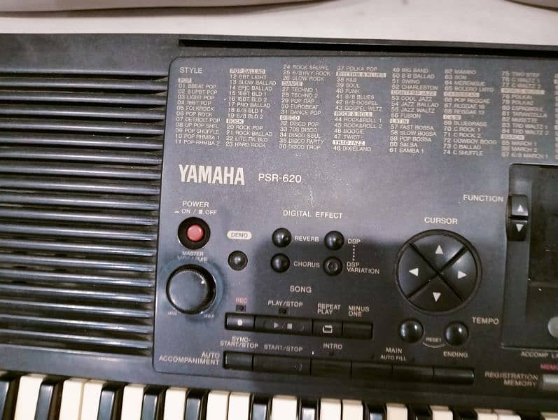 Yamaha PSR 620 2