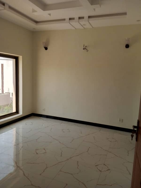 Ali Block luxury villa available for sell in Bahria Town Karachi 3