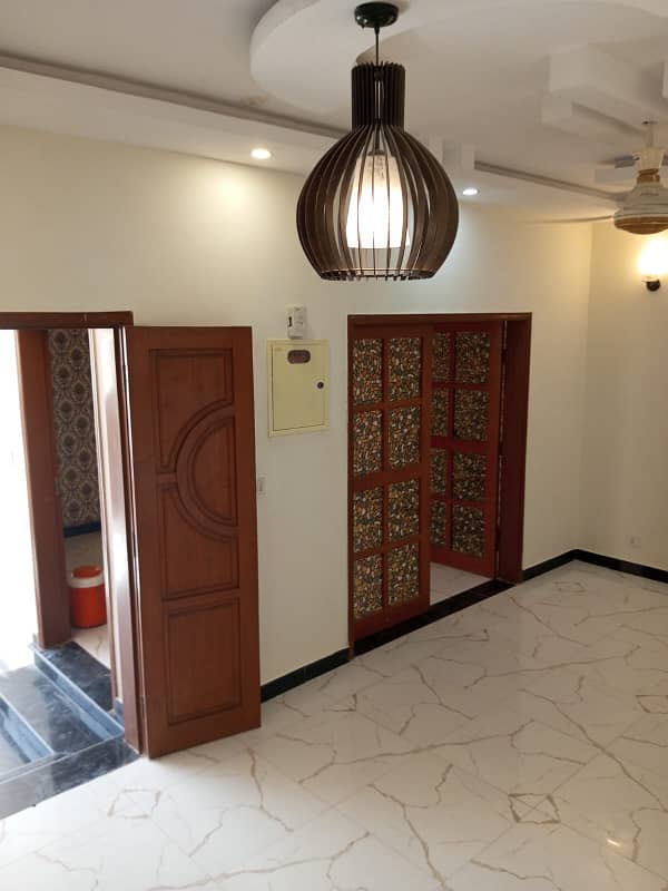 Ali Block luxury villa available for sell in Bahria Town Karachi 17