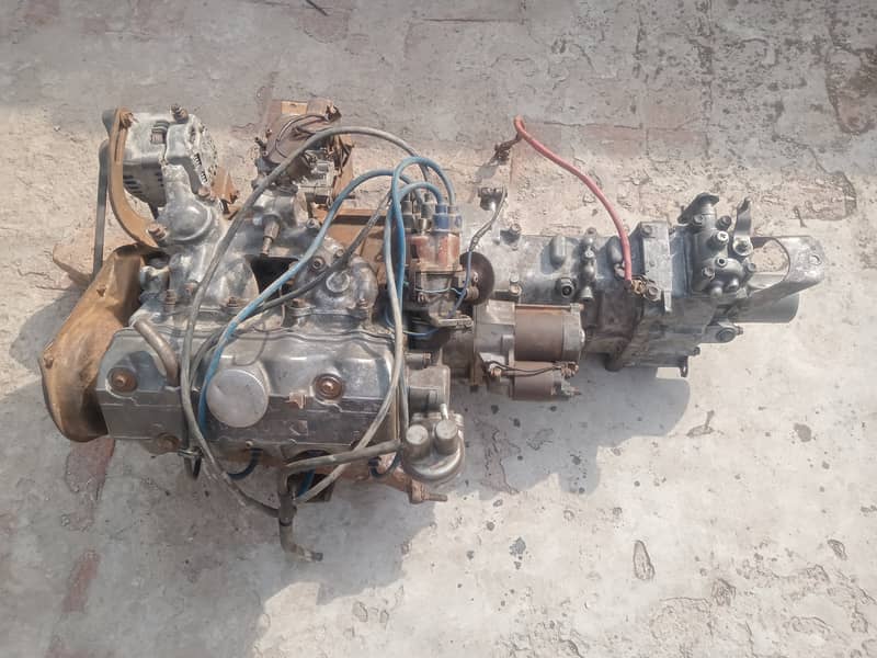 4 Cylinder 1000cc Engine gear 4