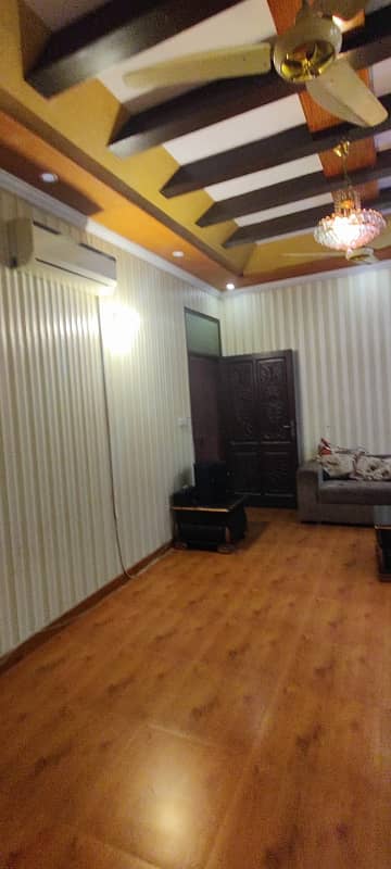 10 Marla House For Sale In Johar Town Gated Area 6 Bed 2 TVL 2 Kitchen 3 Car Parking Space 13