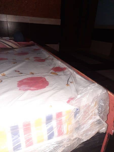 Double bed Mattress 4 months used 1