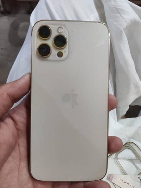 I'm selling my iphone 12 pro max 256Gb non pta 1