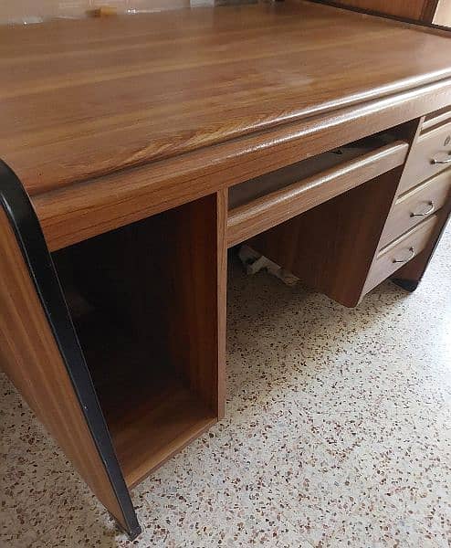 Computer Table for Sale 1