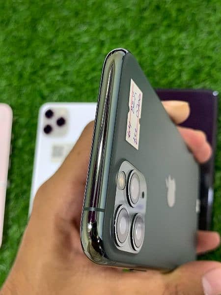 Iphone 11 64gb factory unlocked PTA Approved 3