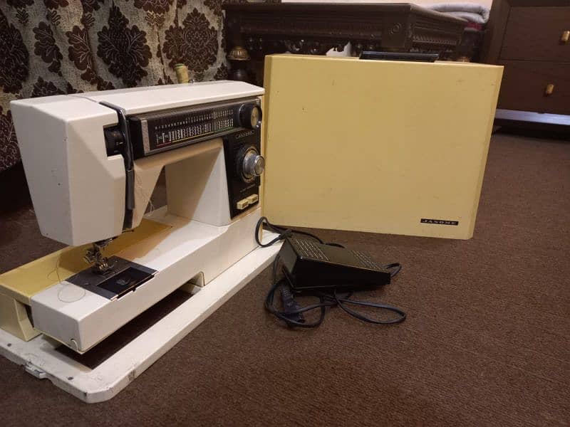 Janome Embroidery and sewing machine (Japanese) 2