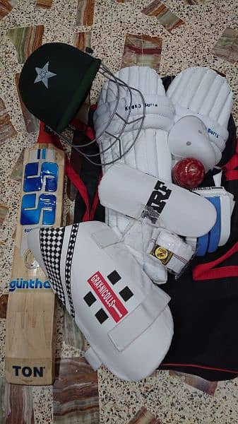 Cricket kit for sale like new condition all ok with SS bat 1