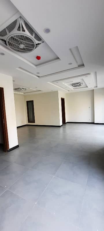 complete plaza available on rent for IT 11