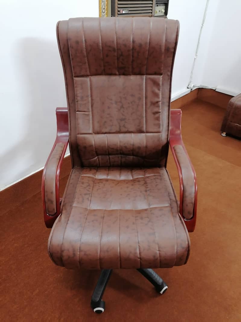 Executive / manager chairs boss chair, mesh chairs, headrest chair 11